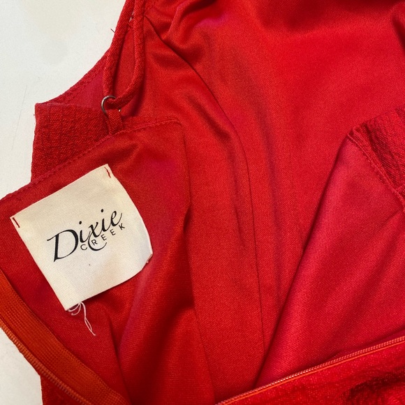 Red mini dress with spaghetti straps - Picture 4 of 5